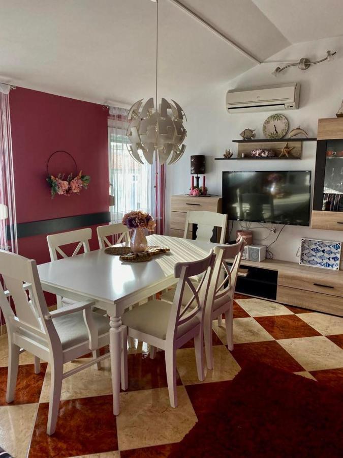 Apartman Silvija Crikvenica Exterior foto