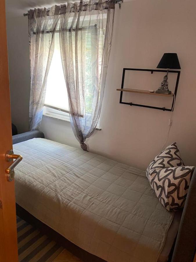 Apartman Silvija Crikvenica Exterior foto
