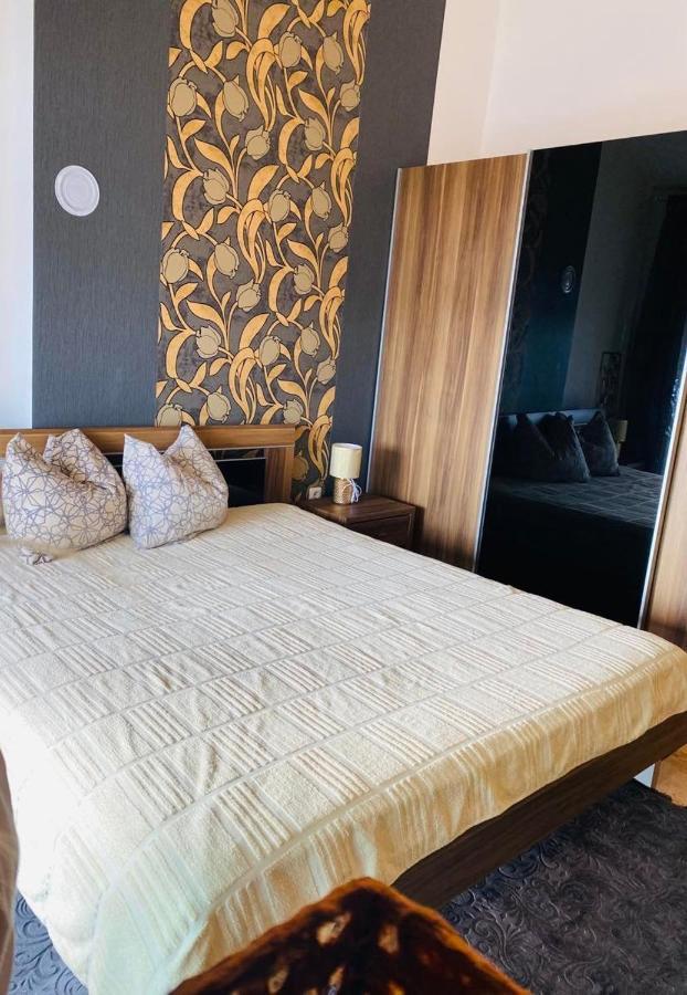 Apartman Silvija Crikvenica Exterior foto