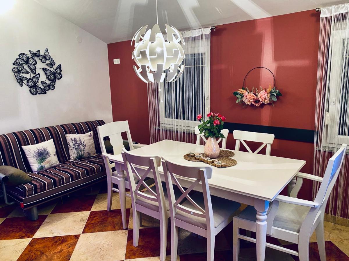 Apartman Silvija Crikvenica Exterior foto